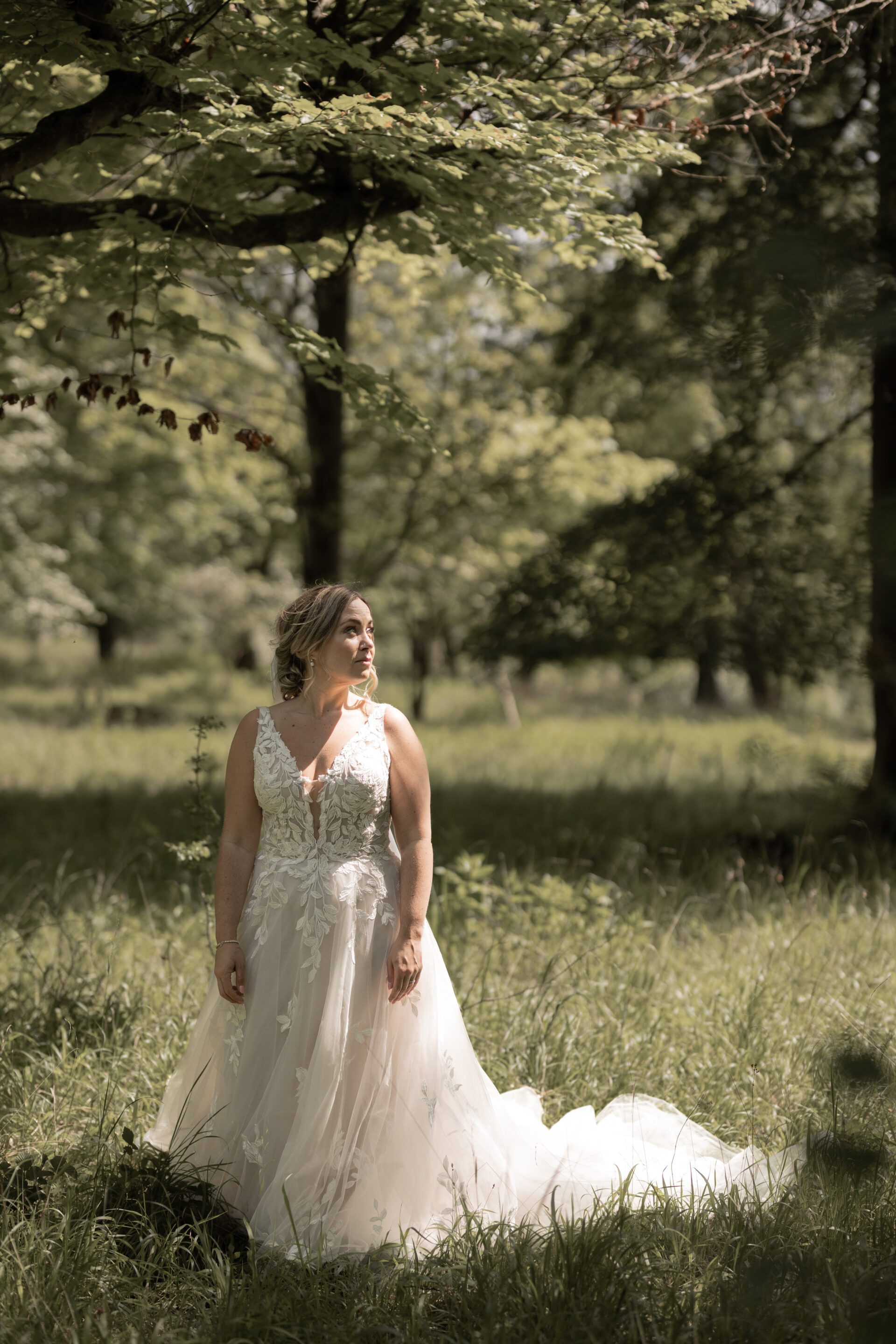 Bridal potrait at Old Luxters Barn in Oxfordshire
