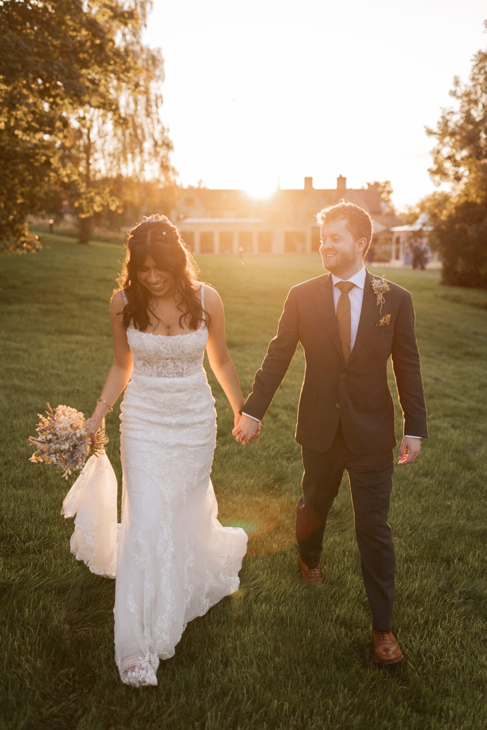 Golden hour couple portraits at The Pear Tree, Purton