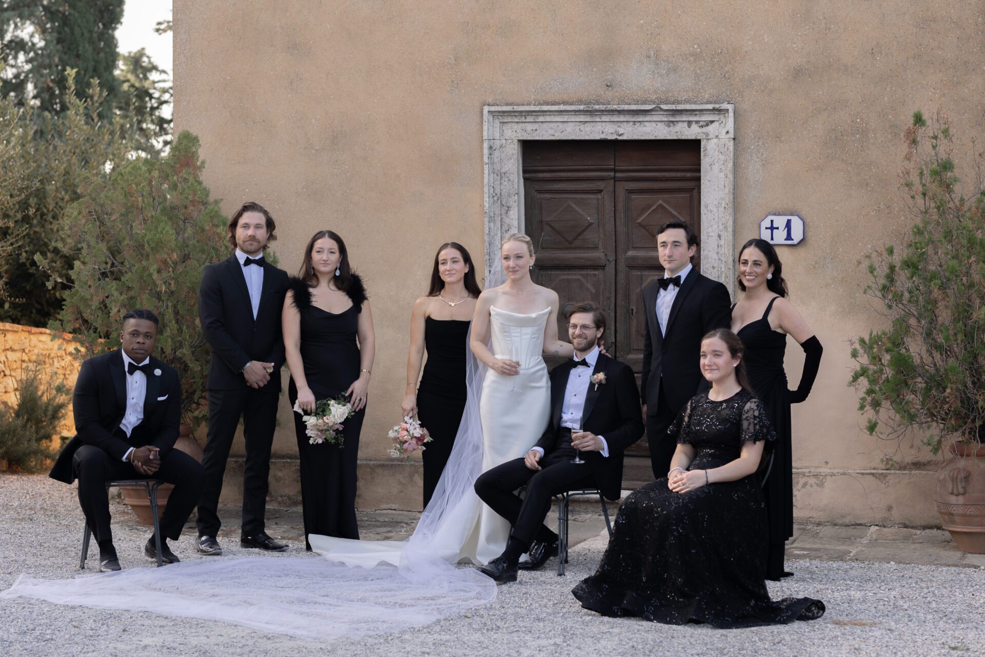 Group portraits at luxury Italian wedding venue