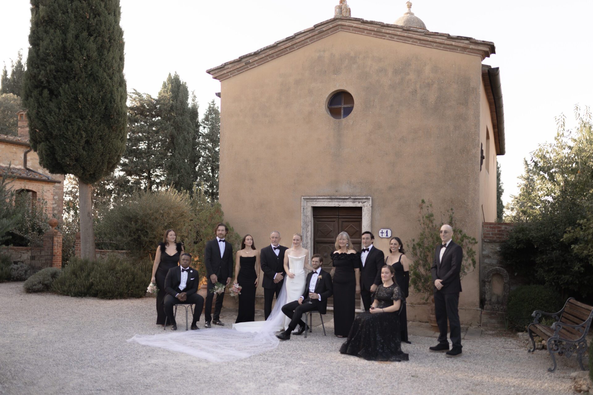 Group portraits at luxury Italian wedding venue