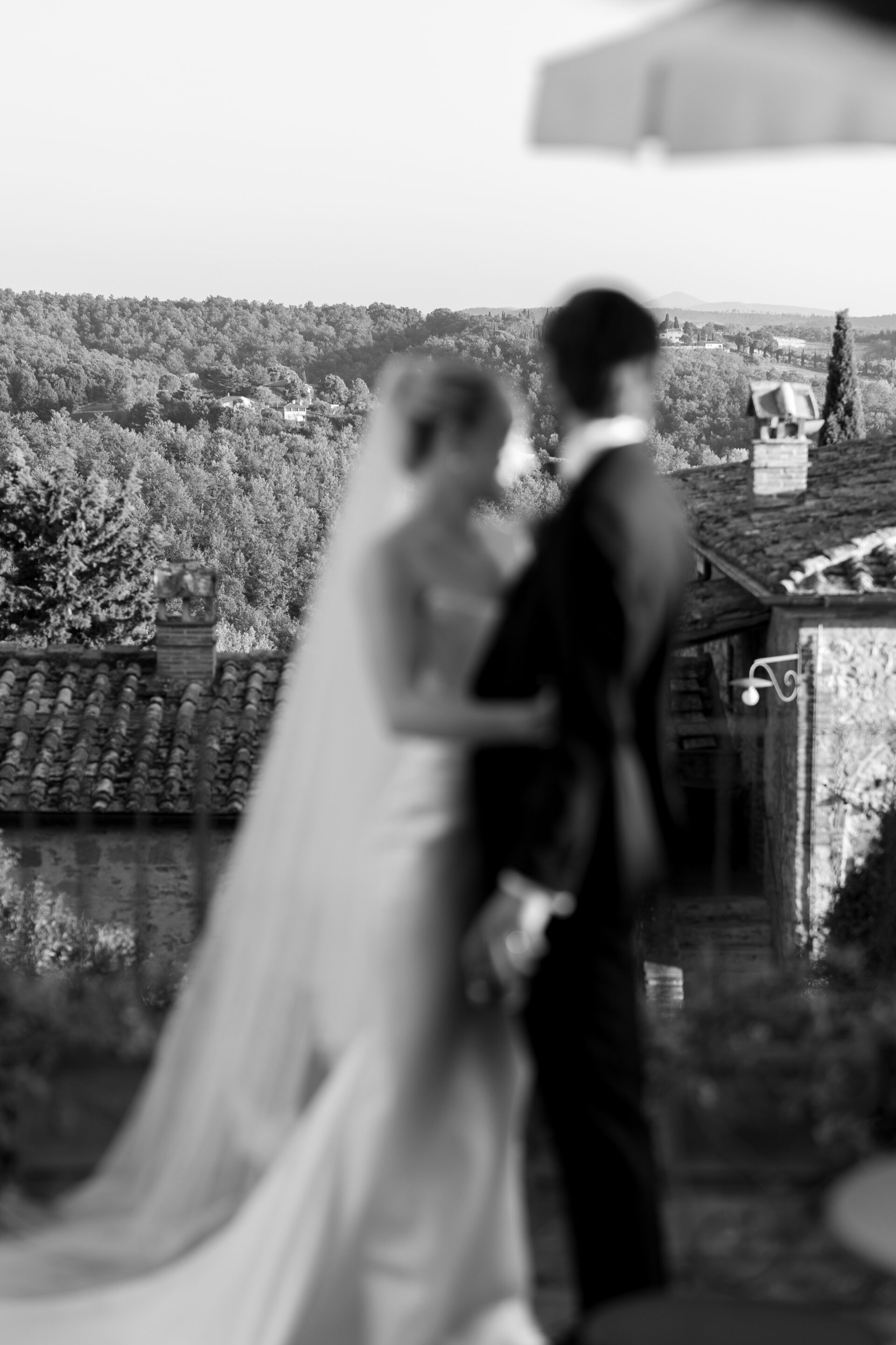 Golden hour at luxury Italian wedding in Tuscany