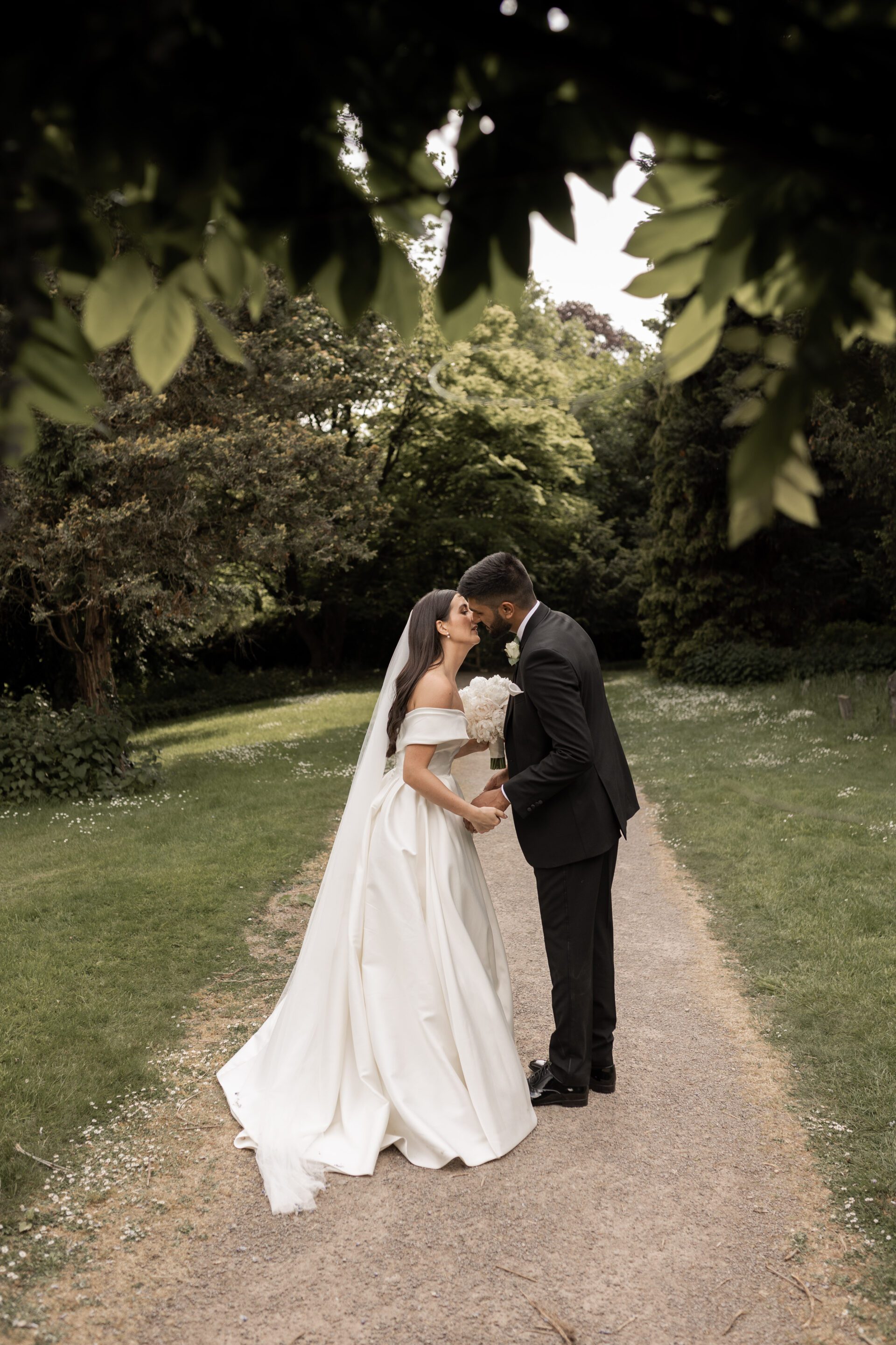 Couple portraits in the grounds of Tortworth Court