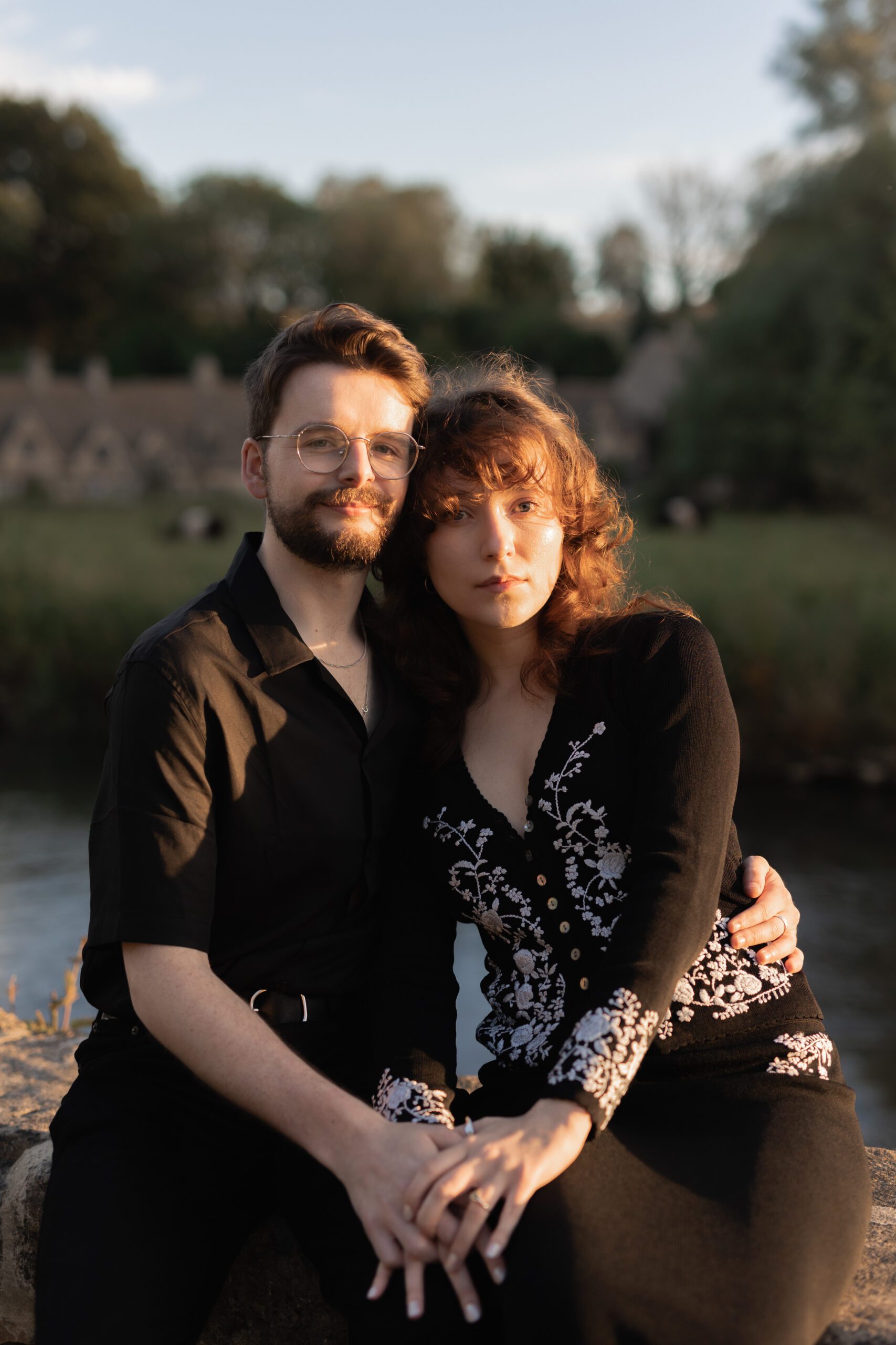 Bibury couple portraits with Zoe and Peter