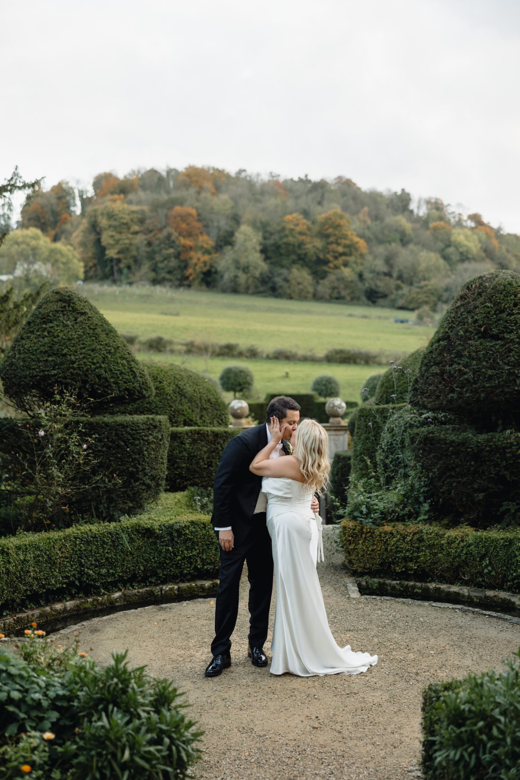 Cotswolds wedding at Owlpen Manor